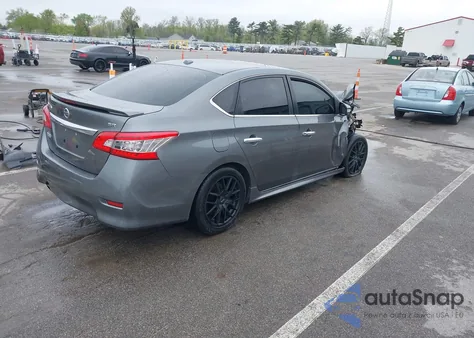 2015 Nissan Sentra Sr z USA, uszkodzony, nr VIN 3N1AB7AP1FY342948